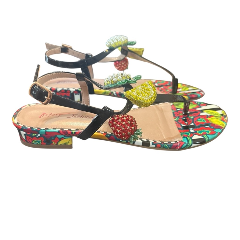 Betsey Johnson Aniston Black T Strap Sandals Size 6.5 - Picture 4 of 10